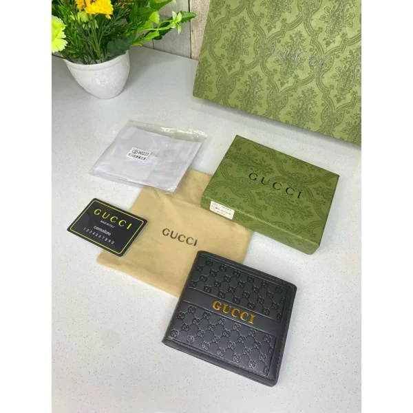 Gucci Embosse Wallet with Og Box Dust Bag Card